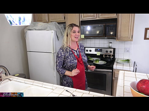 ❤️ Stepmom u munghje in cucina prima di a so data ❤️❌ Porno à co.hentai-ita.ru ❌️