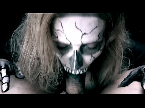 ❤️ Ragazza demonia chì succhia u cazzo cù a so bocca nera è ingoia cum. ❤️❌ Porno à co.hentai-ita.ru ❌️